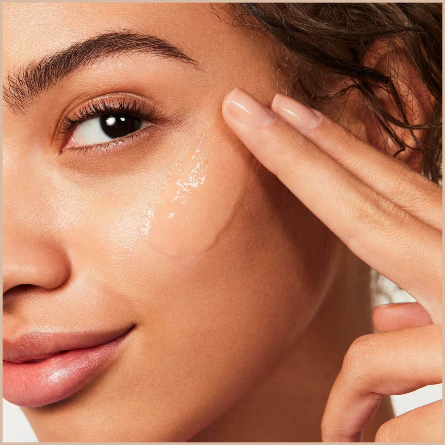 '+ 4% Niacinamide – Brightening Gel Makeup Primer