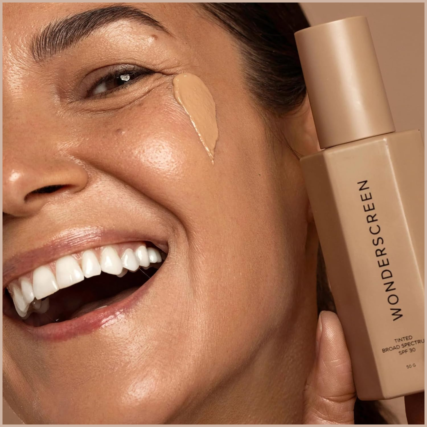 Tinted Mineral Sunscreen SPF 30 with Glow-Enhancing Finish